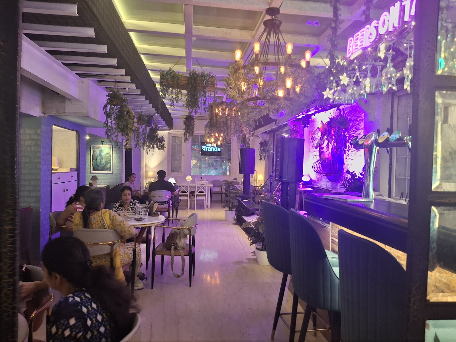 Veranda Bandra - Modern Indian Restaurant & Rooftop Bar
